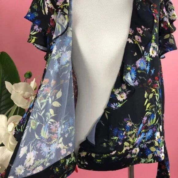 Parker Floral Flutter Sleeve Wrap Style Black Top NWT - Picture 7 of 9